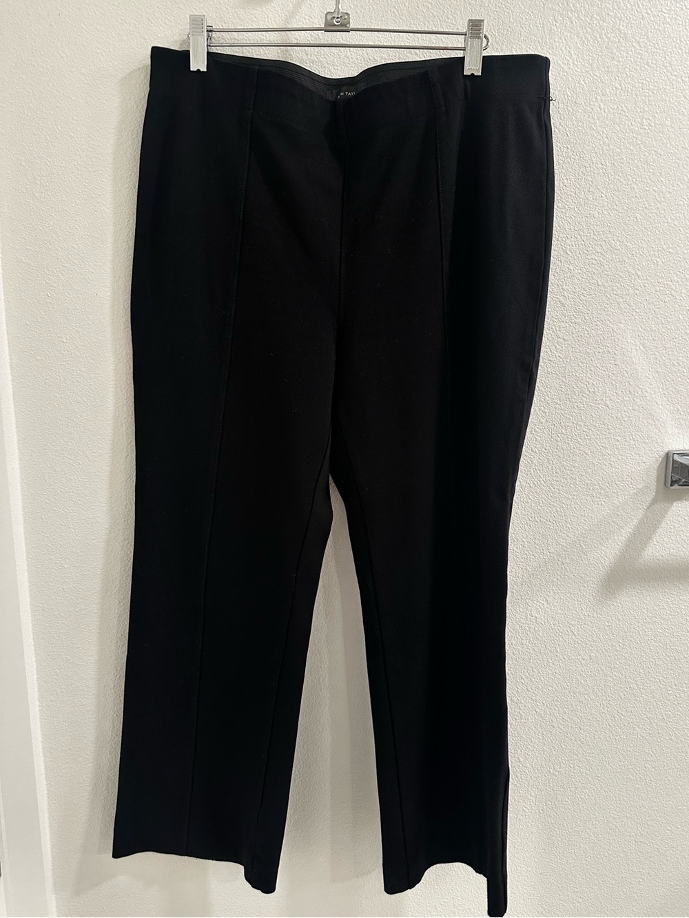 Ann Taylor black pants with seam down front